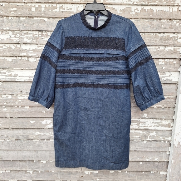 Banana Republic Pintuck & Lace Shift Dress Size 10 - Picture 2 of 9